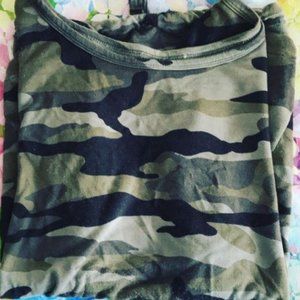 I am selling a cameo shirt